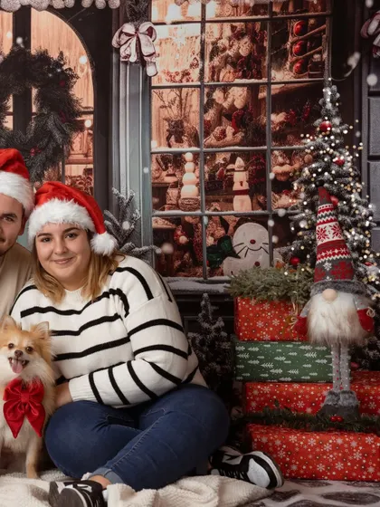 A happy family portrait from the same Christmas event. It was so special to see so many people come out to celebrate the holidays with their furry companions.