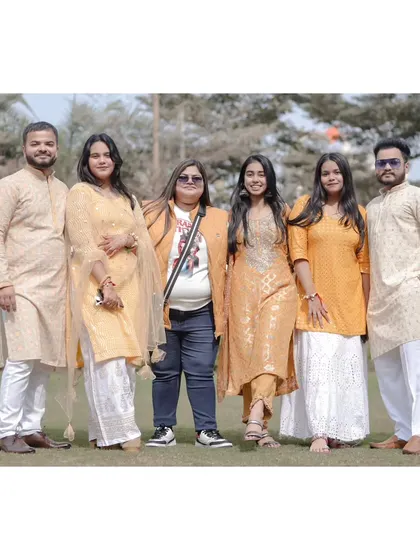 The bride tribe and friends posing for a group photo. We love capturing the bonds of friendship during wedding celebrations.