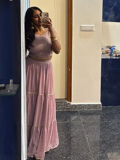 A quick mirror selfie before heading to an event. This is a typical look for me when I'm attending a sangeet or reception.