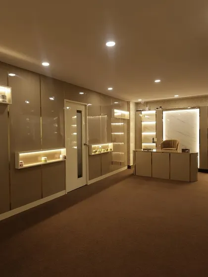 Welcome to Brahmi Salon & Studio. I've created a calm and professional environment so you can feel inspired and comfortable while you learn and practice your new skills in a real-world salon setting.