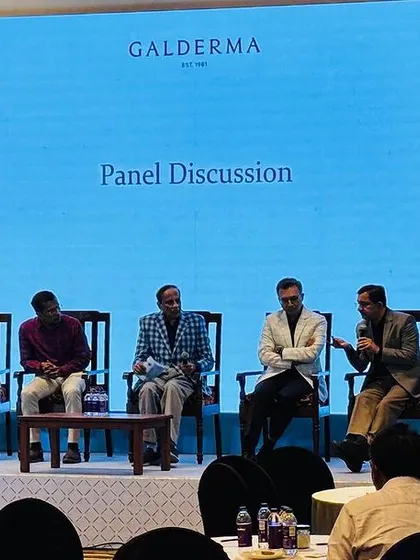 A wider view of the panel discussion on new generation retinoids, hosted by Galderma. These forums are essential for collaborative learning among dermatologists.
