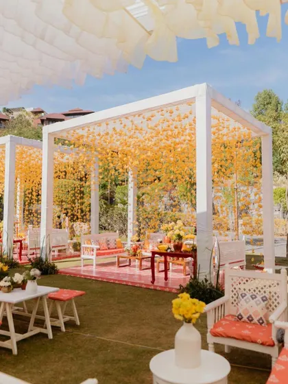 This lounge area with its ceiling of yellow tassels was a highlight of our Holi event. The gentle Udaipur winds made the tassels dance, creating a truly dreamy effect.
