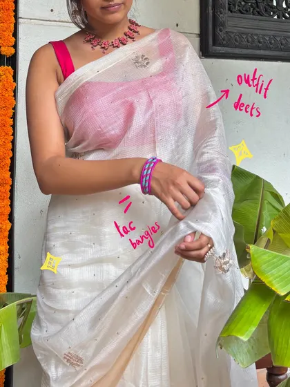 Highlighting the outfit deets of my Onam look. I use arrows and text to point out the lac bangles and other accessories.
