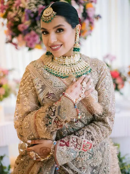 Avika's bridal look was nothing short of magical. Soft glam, bold jewels, and that radiant smile to tie it all together. What a beauty.