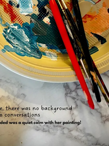 This was a special request for an early morning session. No music, no chatter, just the quiet calm of colors waking up. This image of the messy palette captures the peaceful, focused energy of that morning.