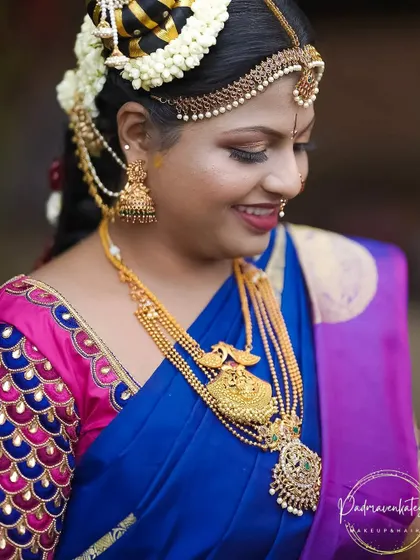 This portrait of the Iyengar bride shows how the makeup beautifully complements the elaborate hair and jewellery. The skin is kept luminous to give that quintessential bridal glow.