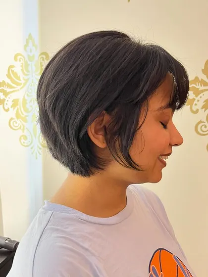 Another angle of Medhavi's light and airy bob.