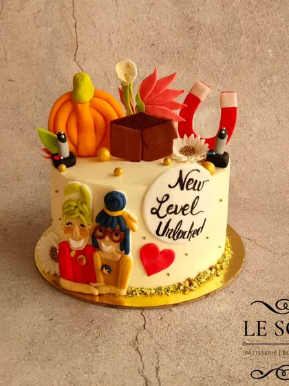 This cake was inspired by the video game 'It Takes Two'. I did some research to get all the game elements right on this 1 kg Butterscotch Nuts cake for a fan's birthday.