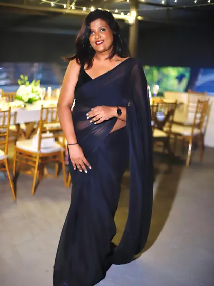 A favorite fit from a party. It's always a joy to be styled by my talented colleague and friend, Khushi.