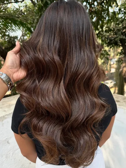 A close-up of the beautiful 'Hazelnut Chocolate Truffle' waves.