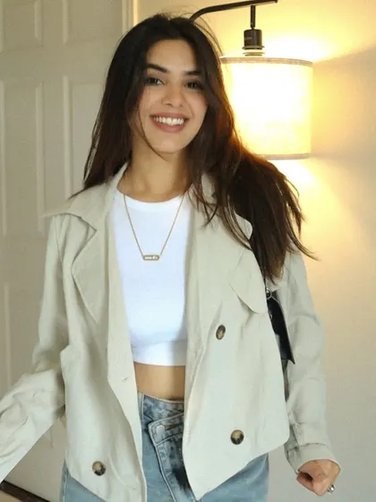 A happy, smiling shot in my casual and stylish everyday look.