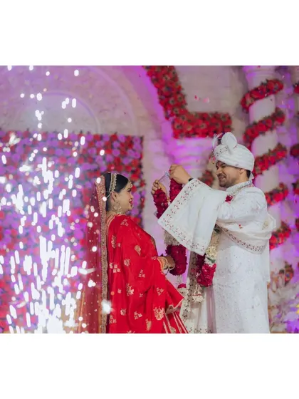 Another angle of the varmala ceremony with sparklers.