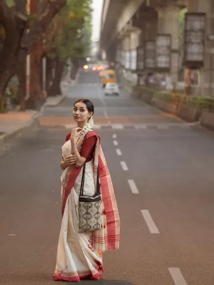 A duplicate of the Bengaluru street shoot.