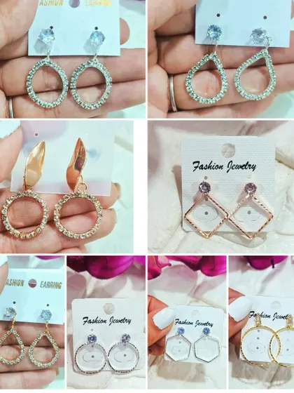 Here is a selection of our elegant, stone-studded earring bezels. Available in various shapes and finishes, these bases add a touch of sparkle and sophistication to your handmade resin earrings.