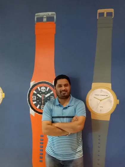 A closer look at the completed wall of hand-painted watch murals for a corporate client. Each watch is a detailed replica of the company's products, showcasing my ability to create precise, brand-focused artwork that elevates a corporate space.