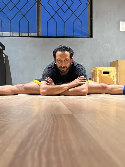Just relaxing in my middle splits with my Oreo socks. Building this kind of flexibility takes time and consistent practice, but it's a clear example of how mobility work pays off.