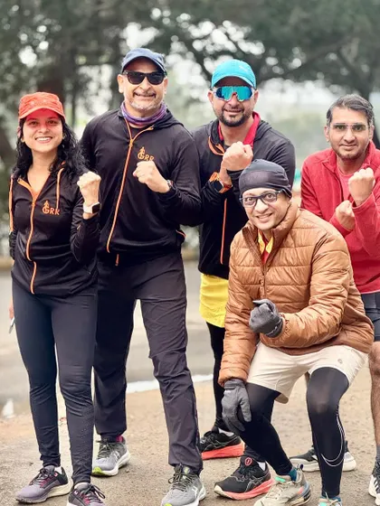 January vibes are unmatched. This group is kicking off the new year with frosty morning runs and a commitment to their goals.