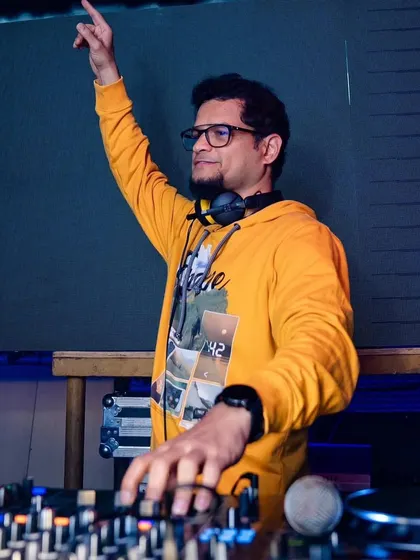 Clicks from the Friendship Day celebration at Nolimmits. It was a special party dedicated to friends and good times.