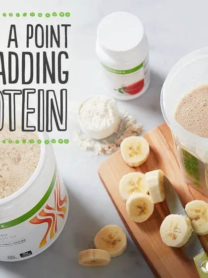 Adding enough protein is crucial for fat loss and muscle maintenance. I guide you on how to prepare your nutritional shakes, like adding protein powder and fruits like bananas, to meet your specific daily targets.