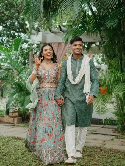 Fun and games are an essential part of a Mehendi ceremony. We organized this playful blindfold game for Hema and Karthik, creating laughter and sweet memories for the couple and their guests.