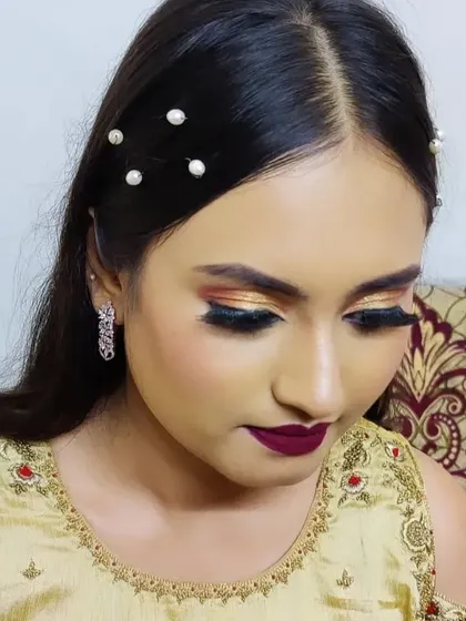 Another angle of this glamorous look, perfect for a cocktail party or sangeet night.