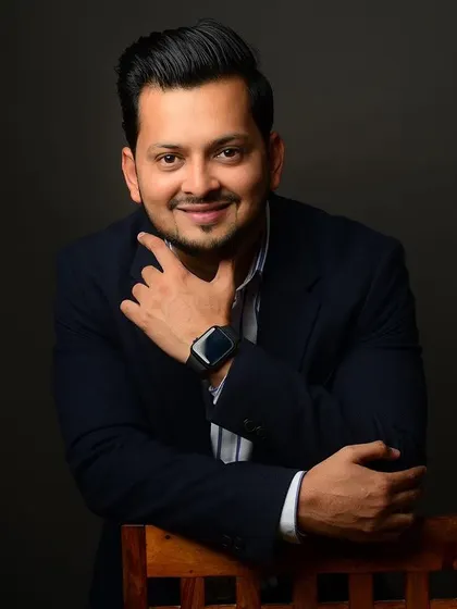 A sharp and confident portrait for a real estate professional. A good headshot is a crucial tool in a client-facing business like real estate.