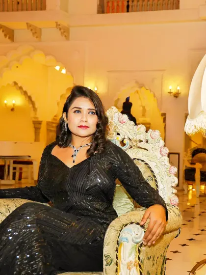 Feeling regal while hosting a Sangeet night at the luxurious Shiv Vilas. The opulent interiors of the venue call for an equally grand and poised hosting style.