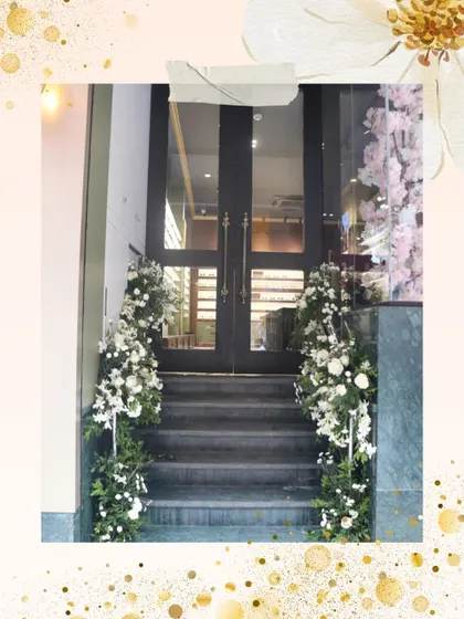 The entrance to the GKB Opticals relaunch was flanked by beautiful white floral arrangements, creating an inviting pathway for guests. It was the first hint of the warm, community-focused experience waiting inside.