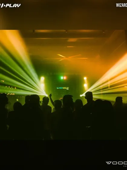 Another perspective of the incredible light production at Raahi. Visuals and music working together to create madness.