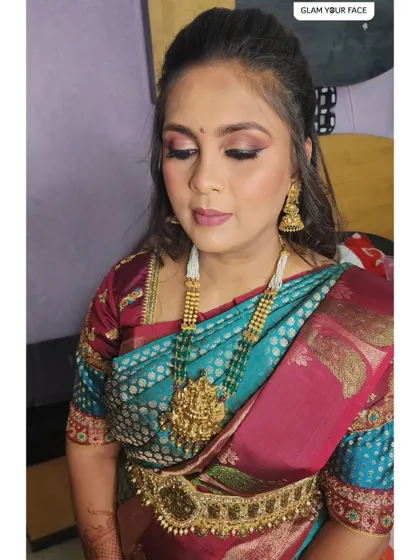 This is a monochromatic glam look with a sharp winged eyeliner. Not every look has to follow a trend, and I love creating a full face of classic glam like this for special events.