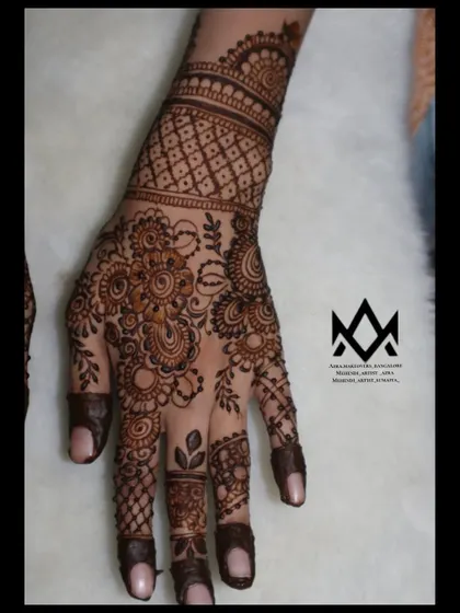 A stylish non-bridal design inspired by a Pinterest photo, showing how I can recreate your favorite looks.