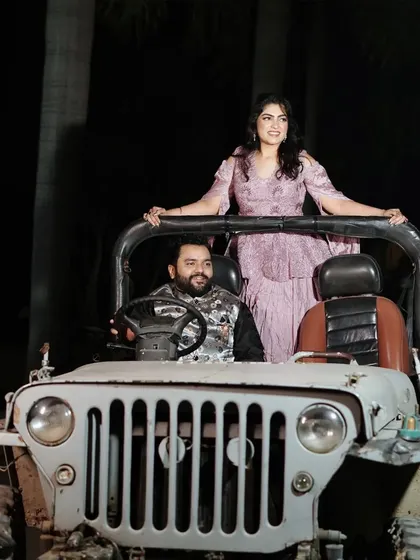 Adventure and Romance. Add a touch of adventure to your shoot with our vintage jeep prop. It's a fantastic element for creating dynamic and stylish shots, especially during our popular evening and night sessions.