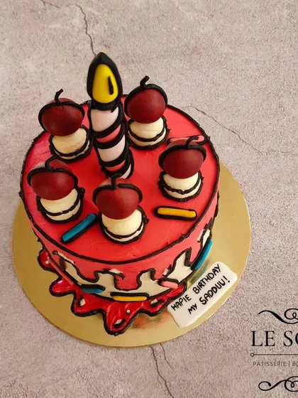 I had so much fun making this comic cake. This half-kg Ferrero Crunch cake is designed to look like a 2D cartoon, with bold black outlines and bright, playful colors.
