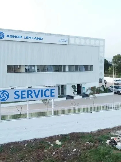 The dedicated service entrance is clearly marked and designed for high visibility and easy access. Our planning for industrial sites focuses heavily on the practicalities of daily operations and vehicle movement.
