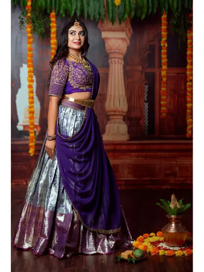 A duplicate of image 83, showcasing the complete traditional look.
