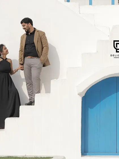 This location, with its white walls and blue doors, gives the feel of a Greek island. It shows how we can find unique, destination-style backdrops for your pre-wedding shoot without having to travel far.
