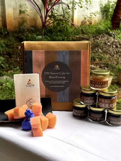 Discover the beauty of coloring wood with our DIY Natural Color for Wood Painting kit. The kit includes five earthy colors and a natural wax polish, allowing you to protect and beautify wood surfaces without harmful chemicals.