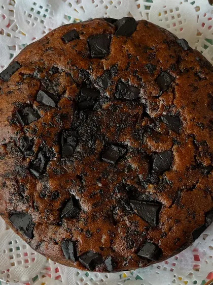 A simple, pure, and delicious Jain-friendly chocolate cake. It’s full of flavour and made with ingredients you can trust.