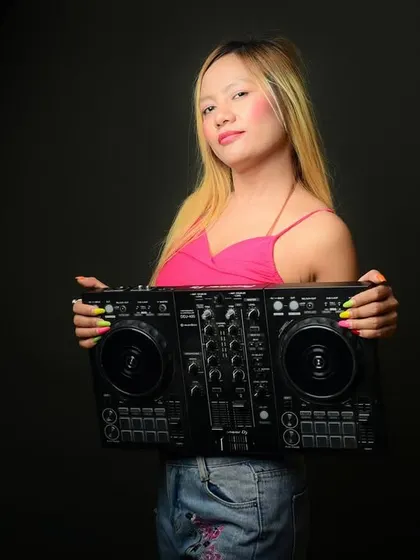 The same DJ portrait, but in vibrant color. Offering both black and white and color options allows artists to choose the vibe that best fits their brand.