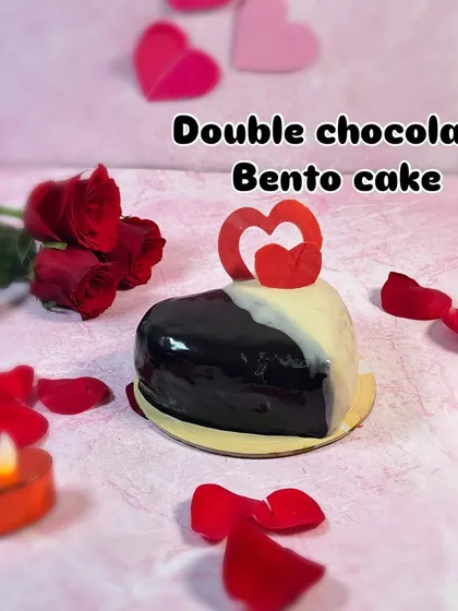 Perfectly portioned for two, our heart-shaped Double Chocolate Bento cake is an intense, rich treat for a romantic Valentine's Day celebration.