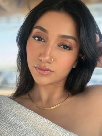 It’s always a pleasure lashing another talented makeup artist. The beautiful Laxmi Lingaraju is looking stunning in her custom lash extensions.
