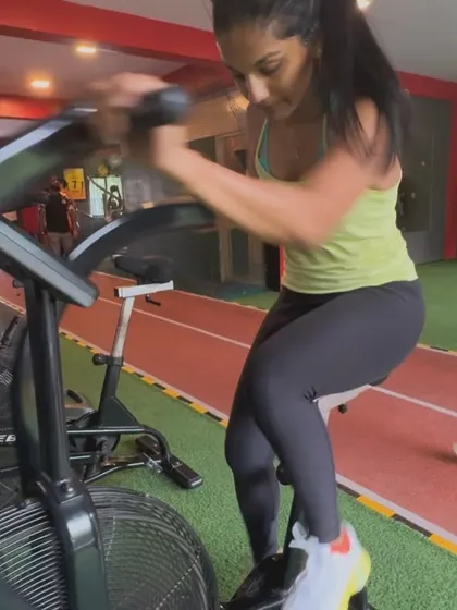 The assault bike is a brutal but effective tool for high-intensity interval training (HIIT), perfect for boosting cardiovascular fitness and burning calories.