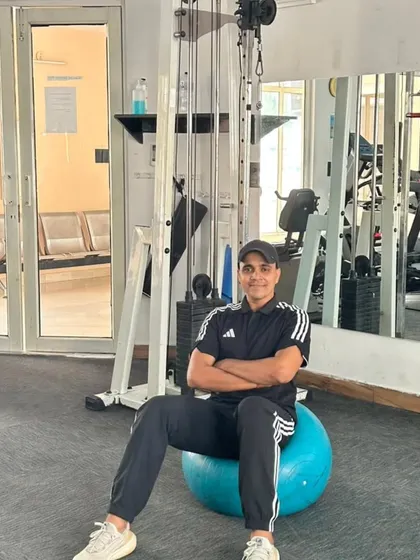 Taking a short break on a stability ball. These are great for core exercises and active recovery.
