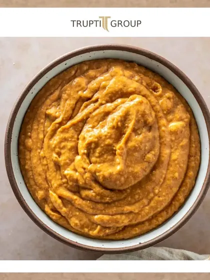 Delight in the velvety texture of our Ethiopian Shiro Wot. This delectable dish captures the essence of Ethiopian culinary heritage with its unique blend of hand-selected spices.