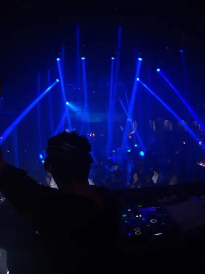 More moments from my club and festival gigs across the country, each capturing a different angle of the energy, the crowd, and the performance.
