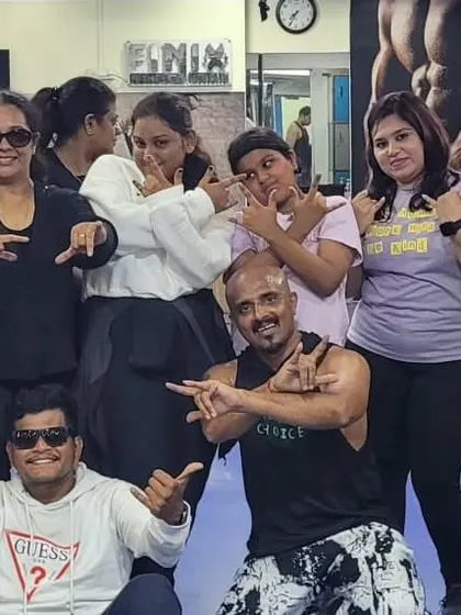 Kicking off 2024 with our fitness family. We set new goals together and motivate each other to make the year our healthiest and strongest one yet.