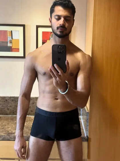 A full-torso selfie, providing a clear view of my physical condition.