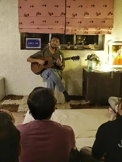 A snapshot from another lovely house concert where I performed an hour-long set of my original music. These small gatherings feel less like a performance and more like a conversation with friends.