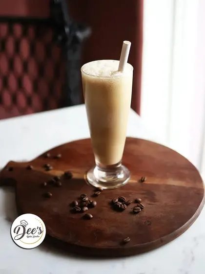 Sometimes simple is best. Enjoy our classic creamy cold coffee, blended to smooth perfection.