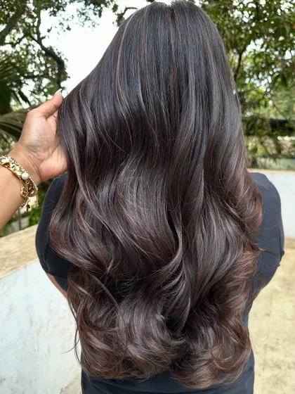 Another shot of the beautiful 'Cocoa Bean' hair.